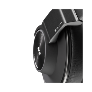 AKG K550 MKIII - Black - Closed-back reference over-ear headphones. - Detailshot 1